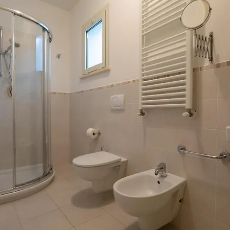 Gimmi Hotel 3*