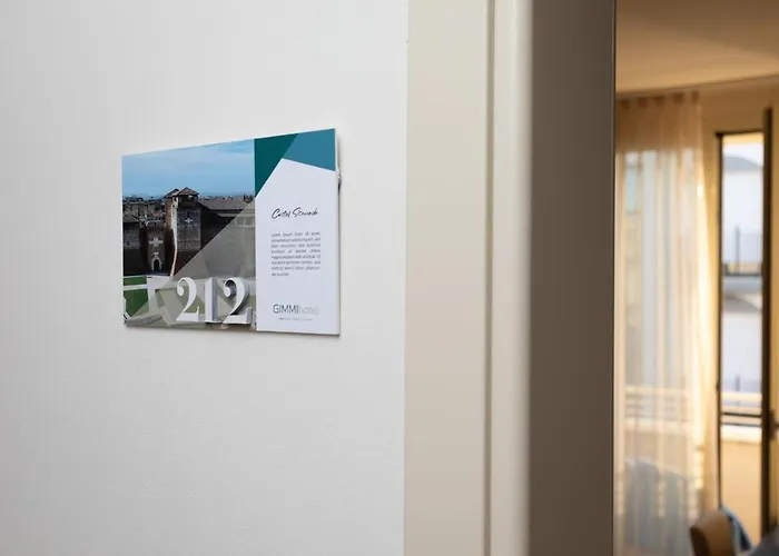 Gimmi Hotel 3*