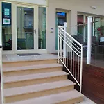 Gimmi Hotel